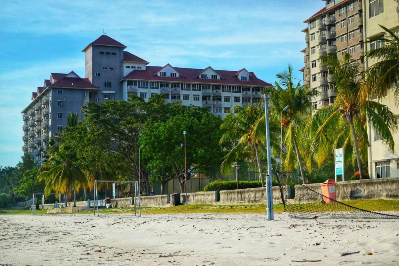 Cozy Pool And Seaview Glory Beach Resort 2 Bedrooms B Block Porto Dickson Exterior foto